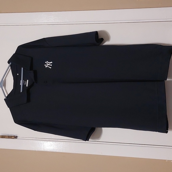 Big & Tall NY Yankees Polo Shirt - Picture 1 of 6